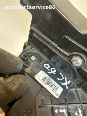 Механизъм за заключване на предна лява врата за Volvo XC60 (2011) 30799308, снимка 2 - Части - 53742067