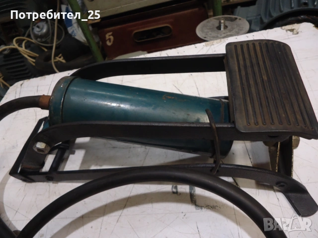 Крачна помпа за гуми, снимка 3 - Аксесоари и консумативи - 53716172