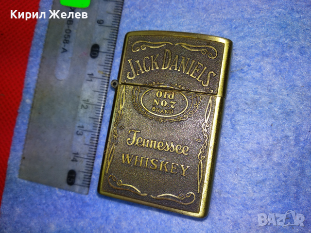 JACK DANIELS Tennessee WHISKEY СТИЛНА МЕСИНГОВА ГАЗОВА ЗАПАЛКА ДЖАК ДАНИЕЛС Противовятърна 44150