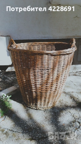 Автентичен голям плетен кош, ретро дамаджана и буркани, снимка 2 - Антикварни и старинни предмети - 47246638
