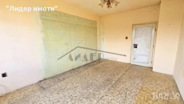 2-стаен панел в кв. Гагарин, снимка 10 - Апартаменти - 56265772
