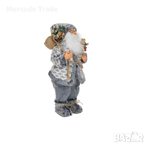 Коледна реалистична фигура Дядо Коледа, бял сив костюм и подарък, 60см., снимка 2 - Декорация за дома - 47972130