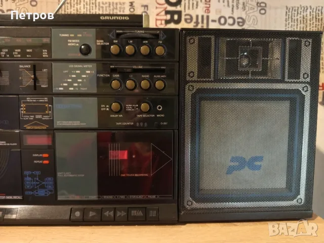 Касетофон "Grundig" Party Center 3100CD, снимка 2 - Радиокасетофони, транзистори - 47916556