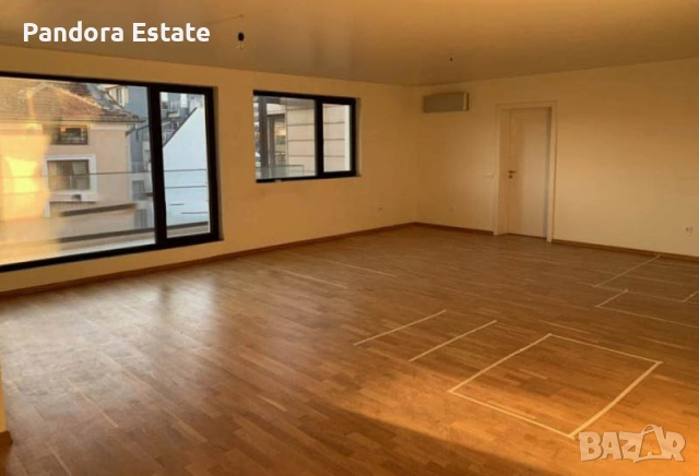 Продава тристаен апартамент в кв. Редута