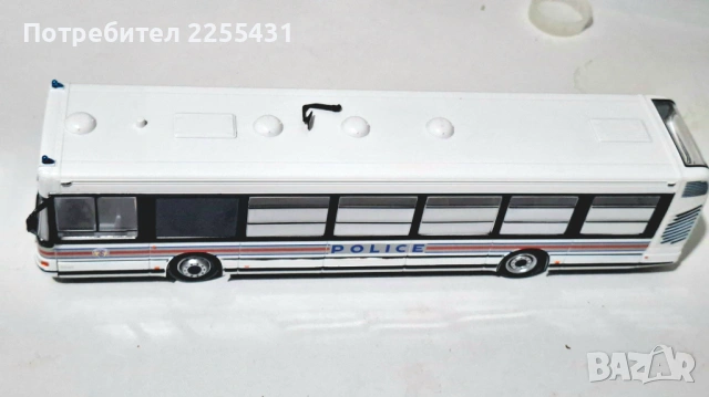Продавам мадели автобуси и камион 1:43, снимка 2 - Колекции - 53100892