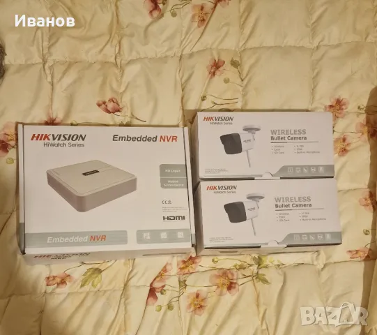 Комплект NVR и 4 броя WIFI камери HIKVISION , снимка 1
