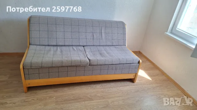 Разтегателен диван.Много добре запазен.Мека и приятна на допир дамаска., снимка 2 - Дивани и мека мебел - 49242584