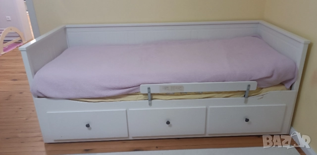 Hemnes кушетка с 2 матрака