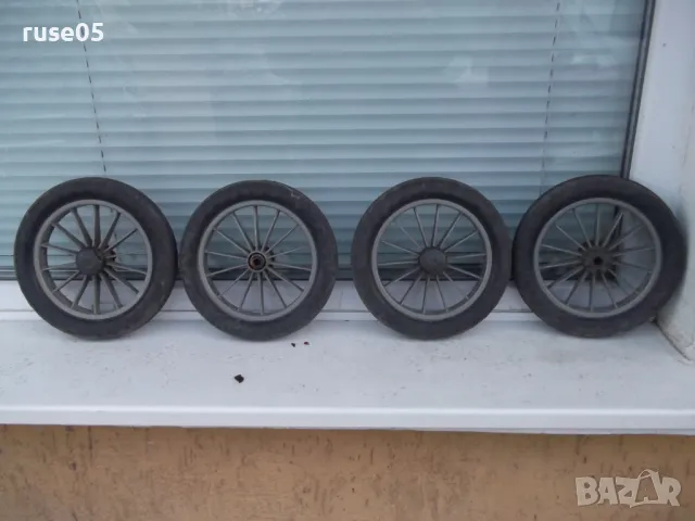 Лот от 4 броя колелета от детска количка
