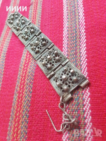 Възрожденска сребърна гривна , снимка 2 - Антикварни и старинни предмети - 53342330