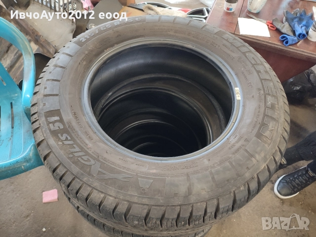 215/65/15C Michelin agilis , снимка 11 - Гуми и джанти - 52372330