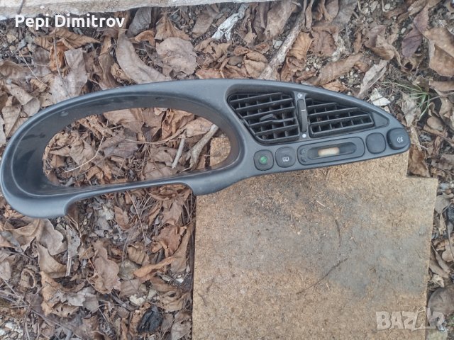 Конзола около километраж за FORD FIESTA Mk IV  (1995 - 2002), снимка 3 - Части - 39652322