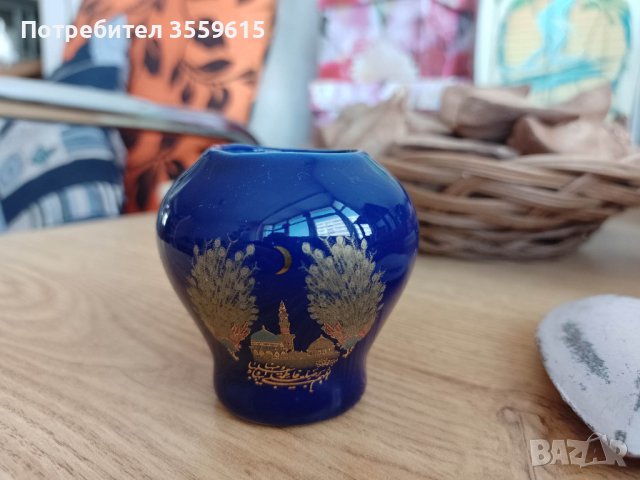 порцеланова вазичка от Сирия, снимка 2 - Колекции - 40754139
