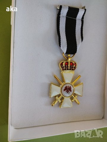 Военен медал Орден на червения орел 3-ти клас с корона и мечове РЕПЛИКА, снимка 11 - Други ценни предмети - 41756824
