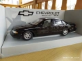 1:18 Метален модел на Chevrolet Impala SS 1996 - UT MODELS, снимка 1