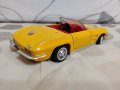 Метална количка Revell Chevrolet Corvette Stingray в мащаб 1/24, снимка 5