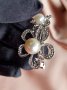 Красива метална шнола в сребристо с перли и кристали и закопчаване с френски механизъм., снимка 4