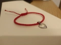 Дамска гривна с червен конец и висулка от сребро - сърце , снимка 2
