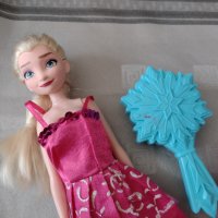 Disney Frozen II Кукла Елза Замръзналото Кралство, снимка 2 - Кукли - 34184217