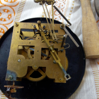 Голям механизъм за стенен часовник с гонгове и махало, снимка 5 - Стенни часовници - 36508284