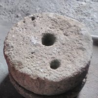 Стар каменен хромел,ръчна мелница., снимка 6 - Антикварни и старинни предмети - 39039851