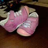 Красиви и удобни обувчици за малка госпожица, снимка 2 - Бебешки обувки - 34794268