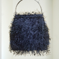 Атрактивна дамска текстилна чанта с кръгли дръжки, снимка 1 - Чанти - 44570228