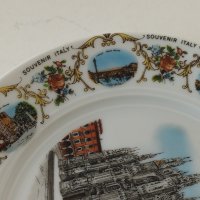 Декоративна порцеланова чиния за закачване на стена-Италия, снимка 3 - Други ценни предмети - 40376874