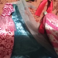 Барби роклички малка Барби и чанти, снимка 1 - Кукли - 42091045