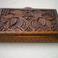 Дърворезба Стара кутия за дрънкулки ръчно направета , снимка 2 - Антикварни и старинни предмети - 41837677