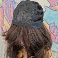 Уникален Модел Дълга Перука в Естествен Тъмно Кафяв Цвят с Бретон КОД 8864, снимка 8 - Аксесоари за коса - 40698477