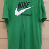 Nike Standard Fit Coupe-Много Запазена, снимка 3 - Тениски - 41306575