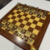 Метален шах на Real Madrid, снимка 1 - Шах и табла - 44166949