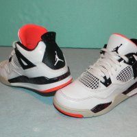 детски кецове  Nike Air Jordan 4 Retro Flight  номер 31,5 , снимка 13 - Детски обувки - 34229751