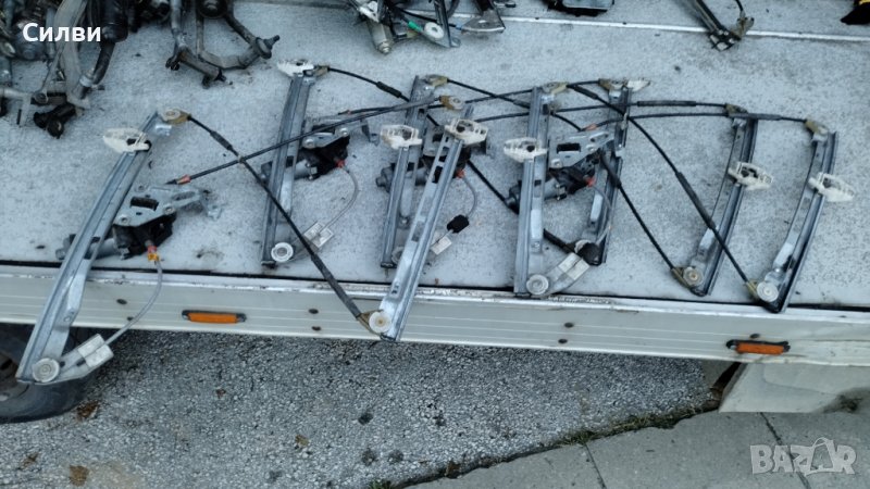 Преден ляв шофйорски стъклоповдигач за Пежо 206 98-09г. от Pejo 206 Peugeot машинка моторче, снимка 1