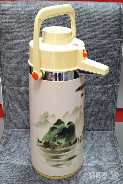 ПОРЪЧАН! Здрав Ретро Термос с помпа 2,2 литра, снимка 1