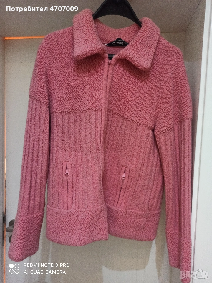 Продавам жилетка-яке. 80% вълна. Втора употреба. Цена 14евро., снимка 1