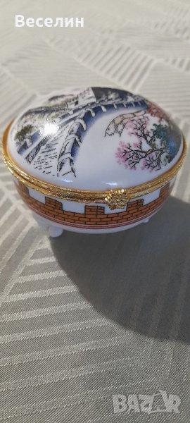 Порцеланова бижутерска кутия Евтино , снимка 1