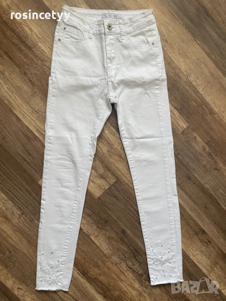 Бял панталон с перли , снимка 1