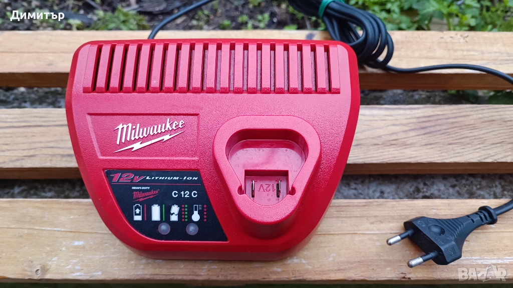 Milwaukee C12/M12 зарядно устройство , снимка 1