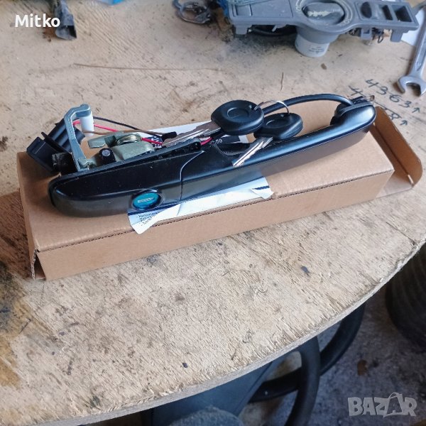 Дръжка Външна Предна Дясна С Кабел За Фолксваген Пасат Б4 1995г / VW Passat B4 1995y, снимка 1