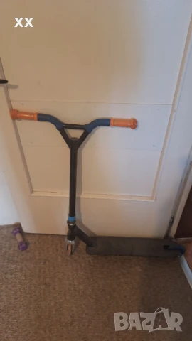 Тротинетка за трикове , снимка 2 - Скутери и тротинетки - 50912853