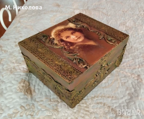 Ръчно декорирана дървена кутия в стил винтидж , снимка 5 - Други - 50791539