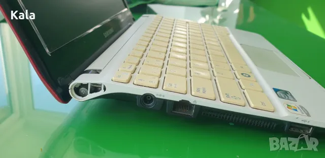 Лаптоп Samsung, снимка 5 - Лаптопи за дома - 47404570