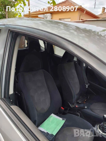 Продава Хонда Джаз (удар), снимка 6 - Автомобили и джипове - 52428081