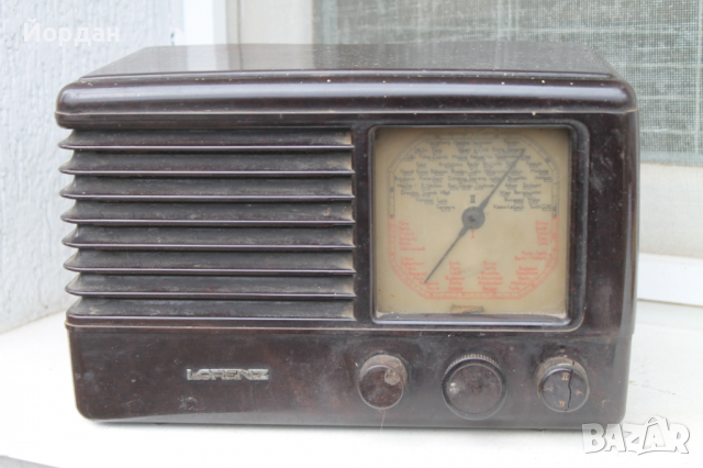 Бакелитово радио , снимка 1 - Радиокасетофони, транзистори - 36145185