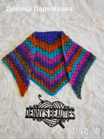 Ръчно плетен триъгълен шал модел „Белисимо“, снимка 3 - Шалове - 52749580