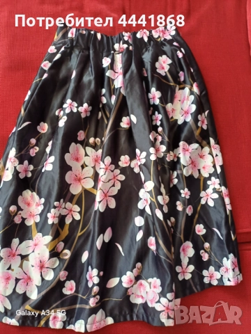 Дамска сатенена пола, снимка 2 - Поли - 51755786