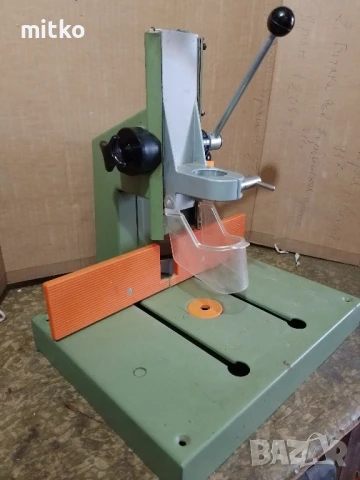 Стойка за бормашина или оберфреза