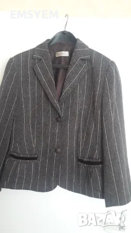 Дамски костюм . сако и панталон , снимка 2 - Костюми - 47762836